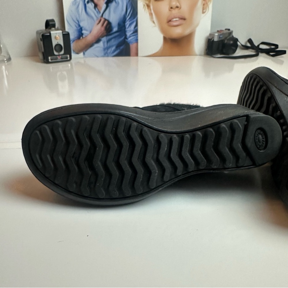UGG Australia Gael 1934 Black Suede Shearling Wedge Mule Clogs Y2K Size 8 - Picture 9 of 9